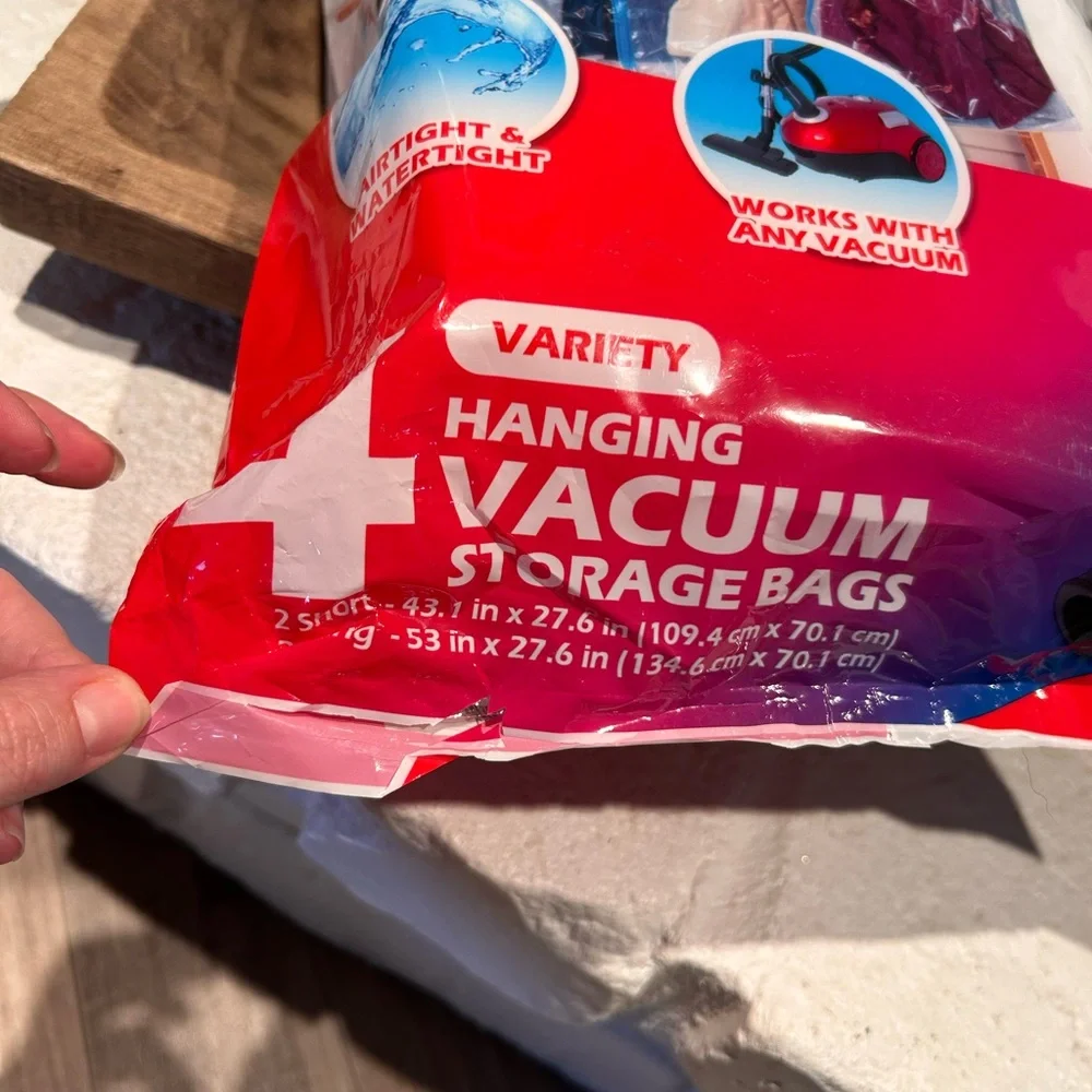 Space Saver Vacuum Seal Storage Bags Hanger 4pk & Travel 8pk